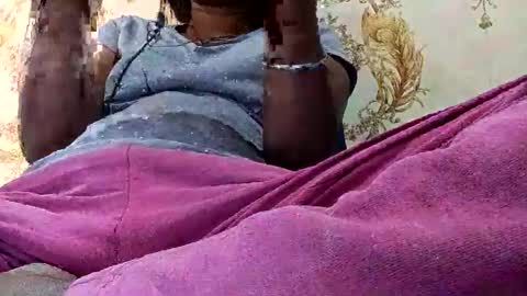 Snapshot of elina_roy03 chatting on November 12, 2025, 5:30 am elina_roy03 online show from November 12, 2025, 5:30 am