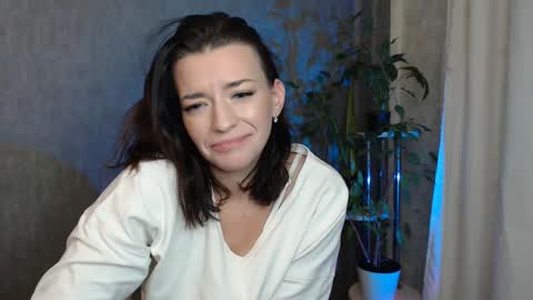 Snapshot of elinapretty chatting on February 3, 2025, 3:09 am Elina online show from February 3, 2025, 3:09 am