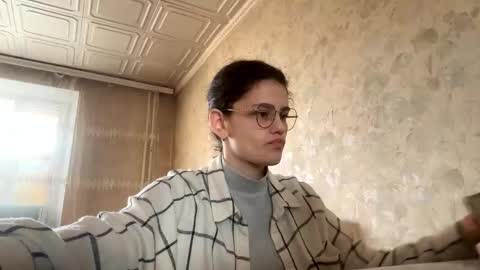 Snapshot of elindente chatting on November 21, 2025, 7:29 am Lola online show from November 21, 2025, 7:29 am