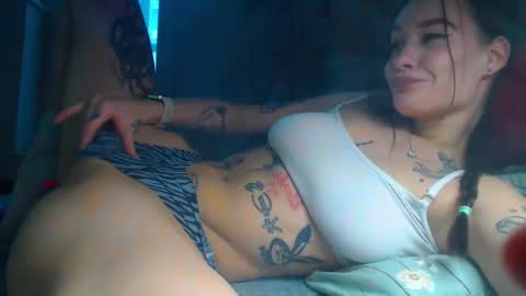 Snapshot of elisa_bright chatting on February 14, 2025, 6:02 am Tati online show from February 14, 2025, 6:02 am
