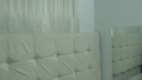 Elisa Diaz online show from December 7, 2024, 5:04 am