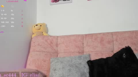 Snapshot of elisabeth_secret chatting on September 9, 2025, 12:05 pm online show from September 9, 2025, 12:05 pm