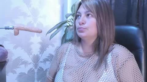 Snapshot of elise_leyton chatting on September 23, 2025, 6:55 pm ELISE LEYTON online show from September 23, 2025, 6:55 pm