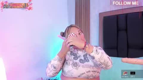 ELISE LEYTON online show from December 2, 2025, 8:37 pm