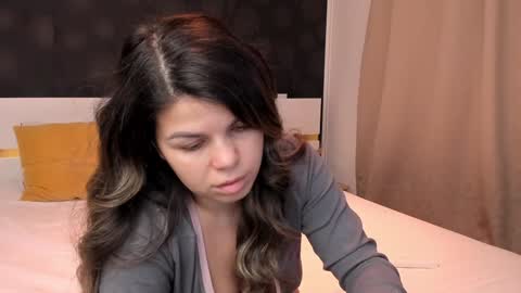 Elly online show from December 20, 2024, 12:19 am