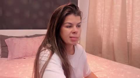 Elly online show from November 4, 2025, 8:57 am