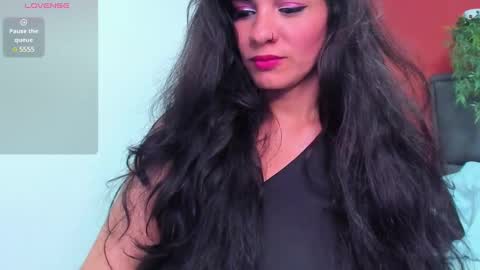 Snapshot of elissa_iris chatting on January 28, 2025, 2:21 am E L I S S A online show from January 28, 2025, 2:21 am