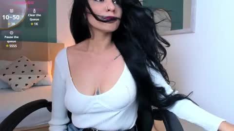 Snapshot of elissa_iris chatting on March 9, 2025, 2:07 am E L I S S A online show from March 9, 2025, 2:07 am