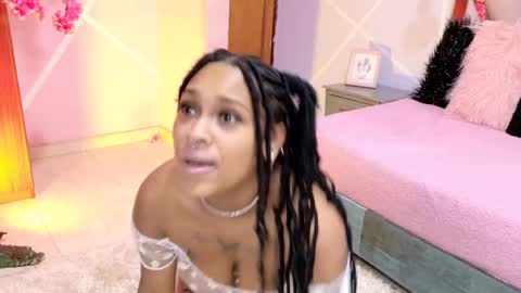 elit noa online show from November 19, 2025, 7:36 pm