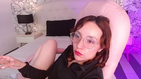 Eliza online show from January 14, 2025, 7:43 pm