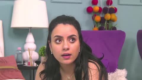 Eliza online show from February 21, 2025, 3:21 pm