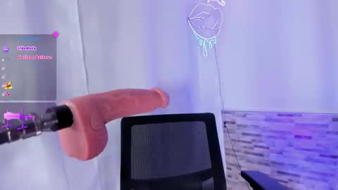 Elizabeth online show from November 6, 2025, 10:21 pm