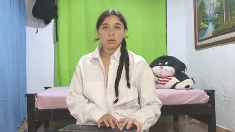 Snapshot of elizabeth_evanz chatting on December 29, 2024, 1:56 am elizabeth online show from December 29, 2024, 1:56 am