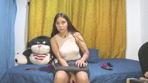 Snapshot of elizabeth_evanz chatting on January 22, 2025, 2:15 am elizabeth online show from January 22, 2025, 2:15 am