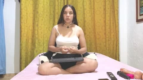 Snapshot of elizabeth_evanz chatting on January 25, 2025, 11:32 pm elizabeth online show from January 25, 2025, 11:32 pm