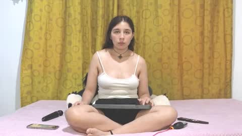 Snapshot of elizabeth_evanz chatting on January 28, 2025, 2:21 am elizabeth online show from January 28, 2025, 2:21 am