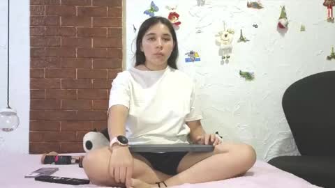 Snapshot of elizabeth_evanz chatting on February 2, 2025, 2:38 am elizabeth online show from February 2, 2025, 2:38 am