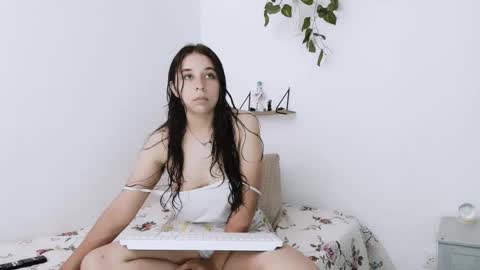 Snapshot of elizabeth_evanz chatting on October 31, 2025, 2:18 pm elizabeth online show from October 31, 2025, 2:18 pm