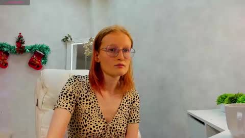 Snapshot of elizabeth_harpper chatting on December 28, 2024, 2:53 pm Elizabeth online show from December 28, 2024, 2:53 pm