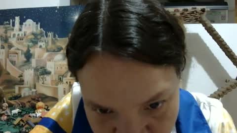 Snapshot of elizabeth_martinez_ chatting on January 2, 2025, 6:12 pm Elizabeth Martinez online show from January 2, 2025, 6:12 pm