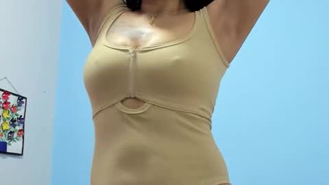 Elizabeth Mathure online show from November 28, 2025, 7:44 am