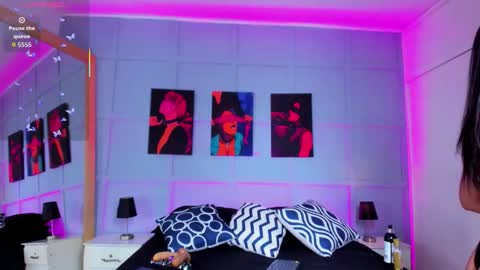  Elizabeth online show from December 15, 2025, 6:50 am