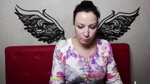 Snapshot of elizabethsho chatting on January 24, 2025, 12:42 am ElizabethSho online show from January 24, 2025, 12:42 am