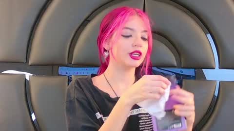 Elizabet online show from January 27, 2025, 11:00 pm