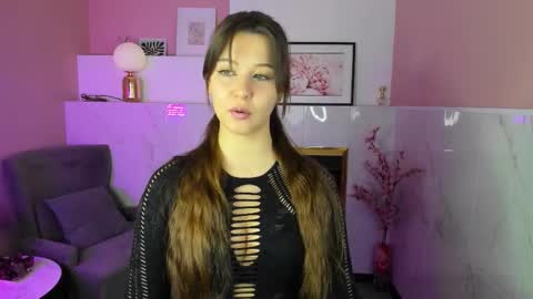 Eliza online show from November 30, 2025, 1:04 pm