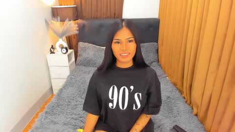 Snapshot of ella______ chatting on December 30, 2024, 5:37 am Ella online show from December 30, 2024, 5:37 am