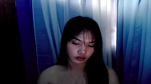 Snapshot of ella_fuma chatting on December 4, 2025, 7:17 am Ella online show from December 4, 2025, 7:17 am