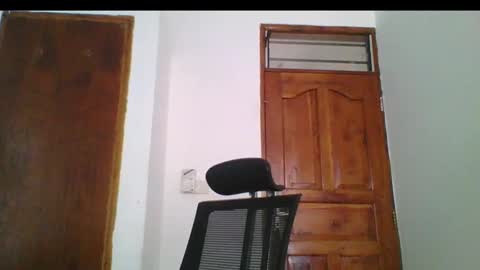 Snapshot of ella_laurel chatting on February 20, 2025, 7:45 am Ella online show from February 20, 2025, 7:45 am