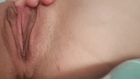 Snapshot of ella_pink chatting on December 1, 2025, 12:10 pm Ella online show from December 1, 2025, 12:10 pm