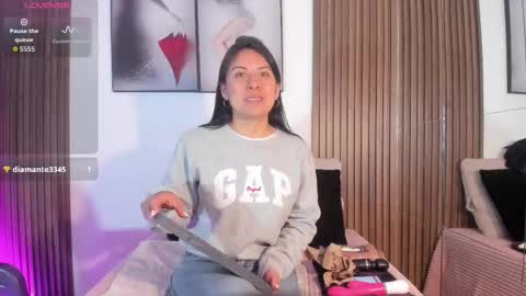 Snapshot of ella_rouse1 chatting on October 8, 2025, 12:14 pm ella rouse online show from October 8, 2025, 12:14 pm