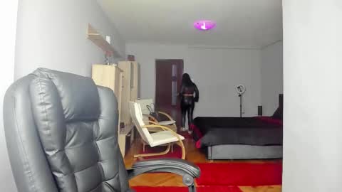 Snapshot of ella_sweety0 chatting on October 30, 2025, 6:30 pm Ella online show from October 30, 2025, 6:30 pm