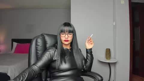 Snapshot of ella_sweety0 chatting on November 25, 2025, 6:41 pm Ella online show from November 25, 2025, 6:41 pm