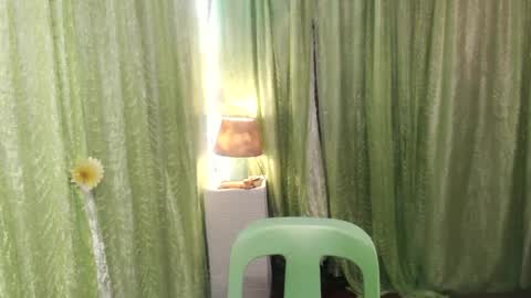 Ellah online show from February 19, 2025, 4:44 am