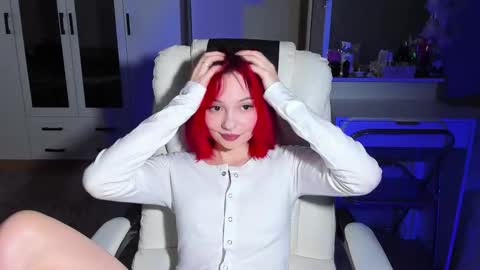 Snapshot of ellales chatting on December 5, 2025, 8:23 am ellales online show from December 5, 2025, 8:23 am