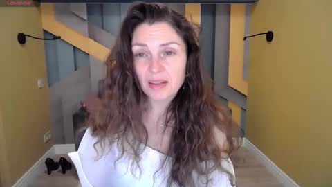 EllaLongs online show from January 12, 2025, 12:33 pm