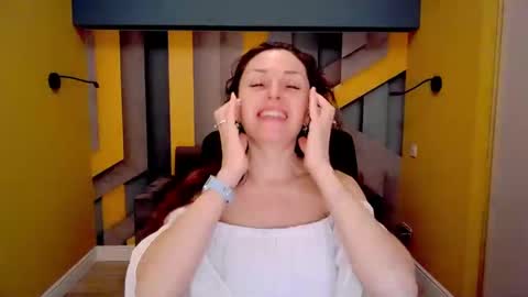 EllaLongs online show from February 22, 2025, 12:29 pm