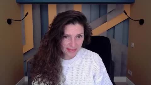 EllaLongs online show from November 11, 2025, 12:27 pm