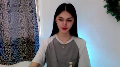Snapshot of ellamiller69 chatting on October 27, 2025, 10:58 pm ELLA online show from October 27, 2025, 10:58 pm