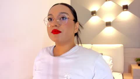 Ella online show from October 22, 2025, 11:21 am