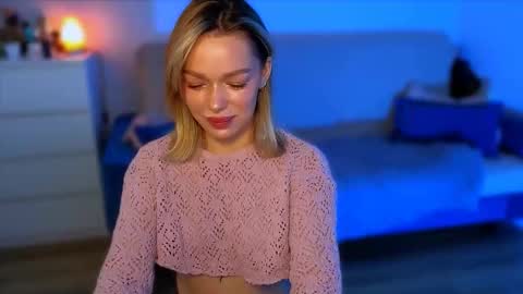 Snapshot of ellatwox chatting on November 12, 2025, 5:41 am Ella online show from November 12, 2025, 5:41 am