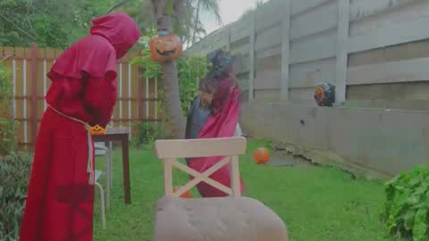 Snapshot of ellcrys chatting on October 31, 2025, 11:50 pm im Elsa lets go Subscribe to my OF and Youtube -35 online show from October 31, 2025, 11:50 pm