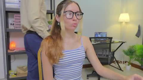 Snapshot of ellcrys chatting on November 5, 2025, 9:59 pm im Elsa lets go Subscribe to my OF and Youtube -35 online show from November 5, 2025, 9:59 pm