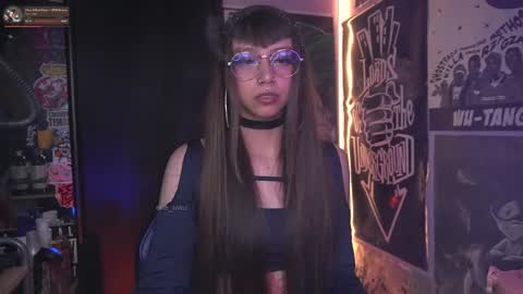 follow me on instagram .    online show from November 30, 2025, 4:00 pm