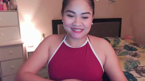 Snapshot of elleelle123 chatting on December 4, 2024, 4:54 am Ann online show from December 4, 2024, 4:54 am