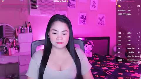 Snapshot of elleelle123 chatting on February 21, 2025, 2:17 am Ann online show from February 21, 2025, 2:17 am