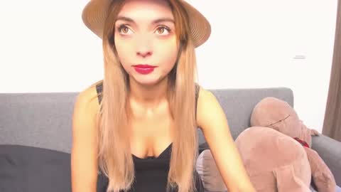 Snapshot of ellen_flow chatting on December 7, 2024, 4:47 pm ellen_flow online show from December 7, 2024, 4:47 pm